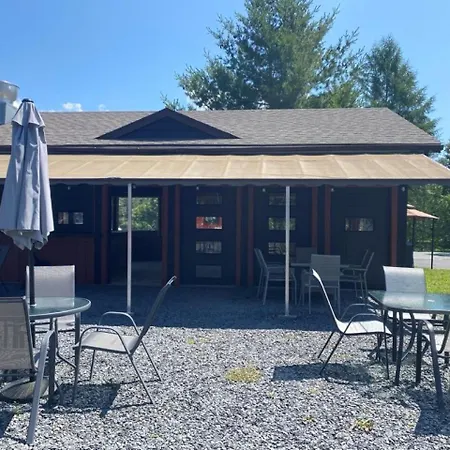 Auberge Micky Inc Edmundston Exterior photo
